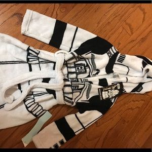 Star Wars storm trooper bathrobe hooded NWT,. XS, M Boys